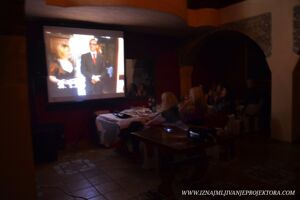Iznajmljivanje projetkora za maturu u hotelu Skala u Beogradu