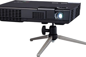 Novi NEC L102W LED projektor