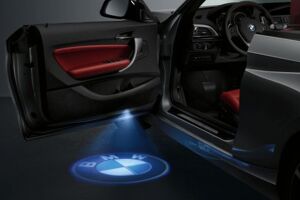 Projektor u vratima automobila – Za prave BMW fanove
